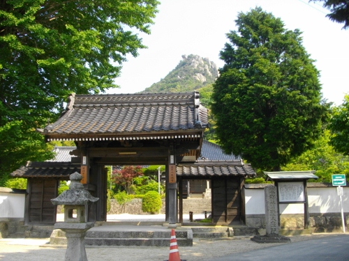 右田ヶ岳城天徳寺 (2) (500x375).jpg