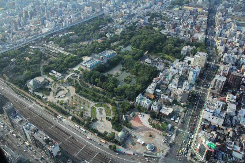 あべのハルカス_004天王寺公園.jpg