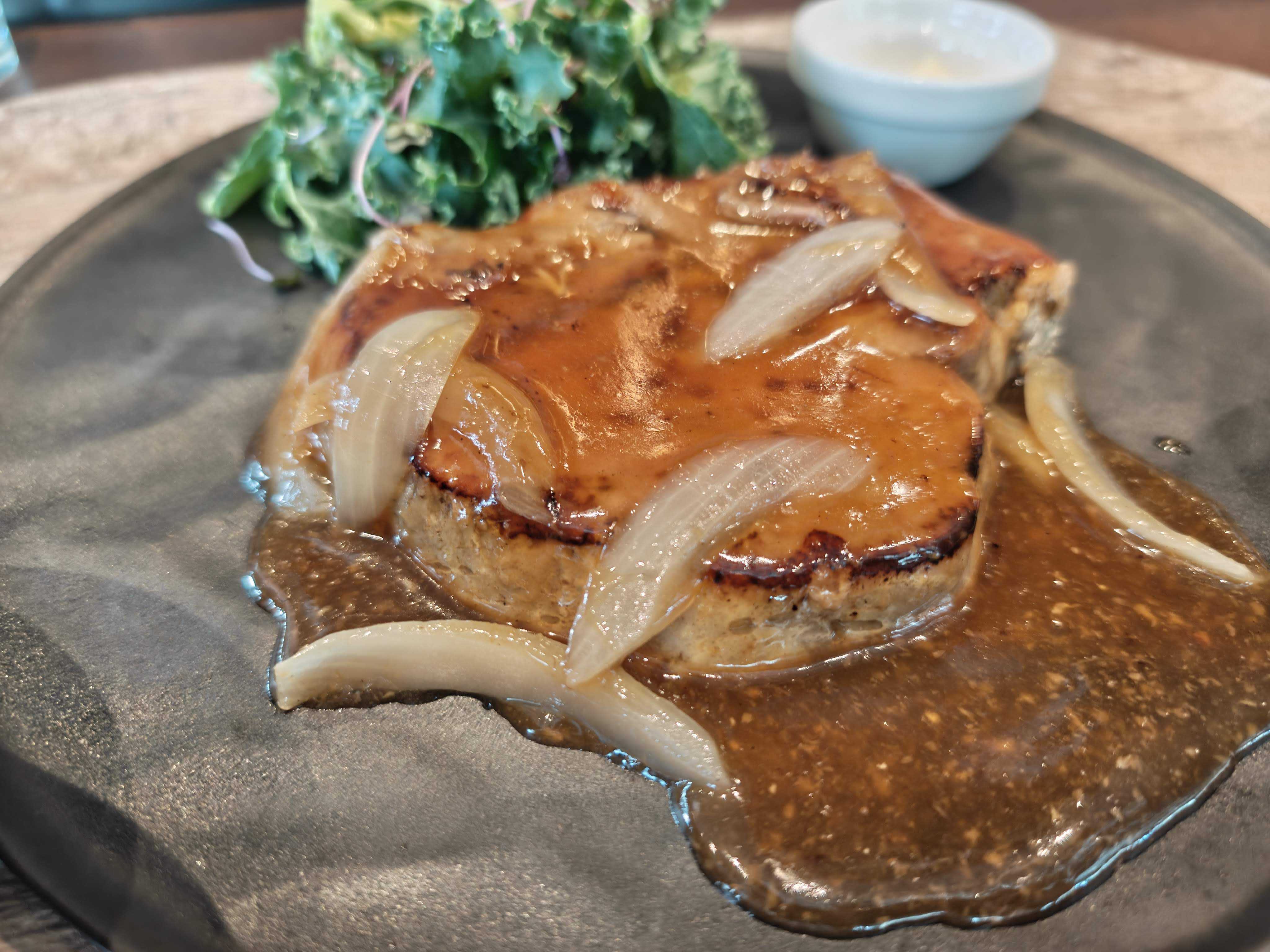 虎ノ門ヒルズ　日常茶飯時 　一人ランチ　生姜焼きステーキ定食