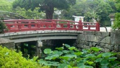 朱塗の橋