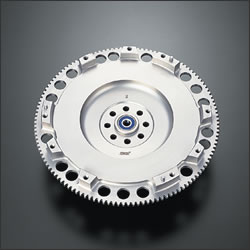 Sti製　フライホイール (φ240) 59,850円 (消費税抜57,000円) クロームモリブデン鋼製、7.2kg。スバル純正及びSTI製クラッチディスク、カバーと組み合わせて使用。※発進性が悪化し、アイドル回転が不安定になる場合があります。