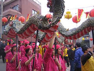龍踊り１