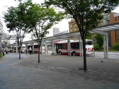 京阪寝屋川市駅・西側ロータリー