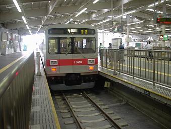 東急多摩川線１０００系＠蒲田駅４番線