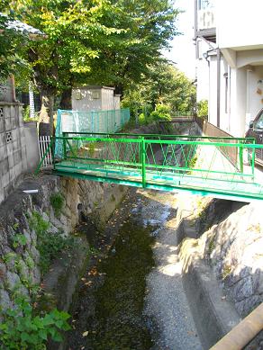 京阪黄檗駅周辺　弥陀次郎川