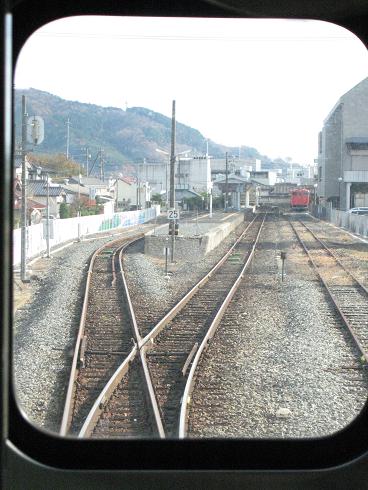 女川駅に進入