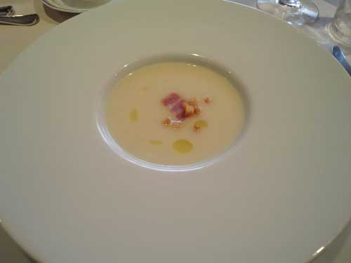 シェヌー（新玉葱のクリームスープ）.jpg