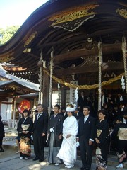 両親と神社で