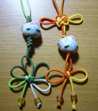 うさぎ陶器の紐結び