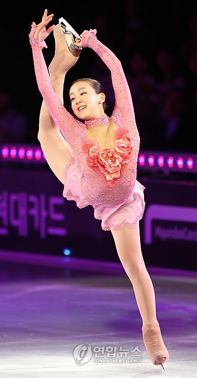 真央ちゃん「仮面舞踏会」