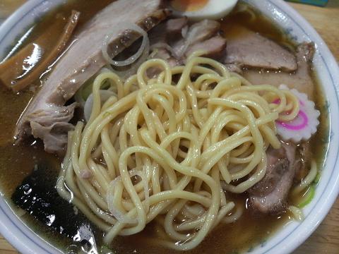 チャーシュー麺　麺