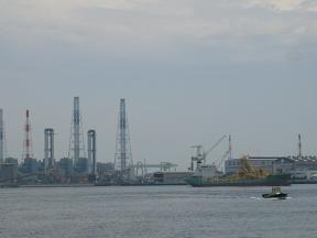 悲しい色やね。。。