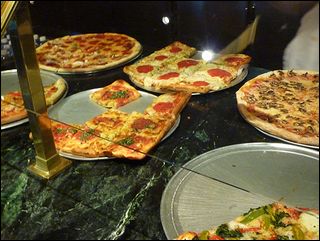 PIZZAERIA ENZOのピザ