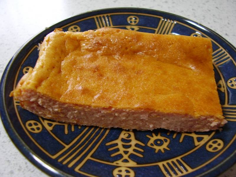 紫芋のピンクのチーズケーキ