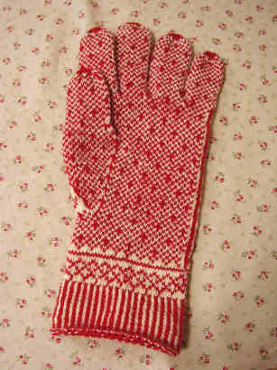 手袋メアリーアレンクリームと赤1.jpg