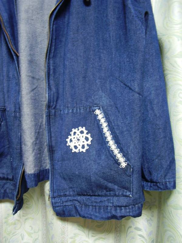 両面接着芯を使ってモチーフを貼る