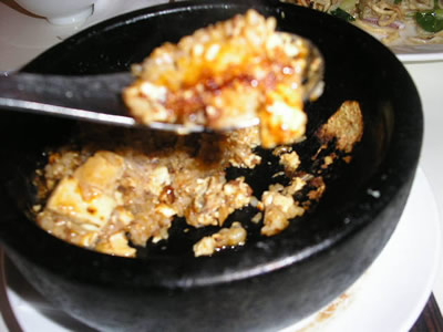 ピンボケ・・・。石焼なのでおこげが！！