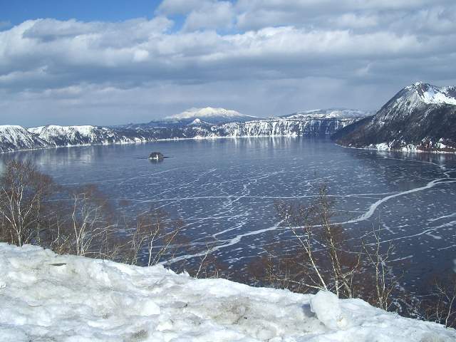 凍った摩周湖