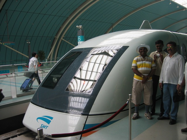 リニアモーターカ