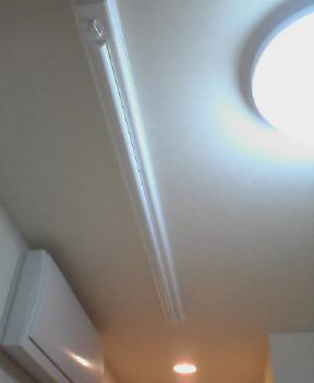 洗面室内物干しバー　A