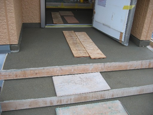 2005.5.9 （玄関）