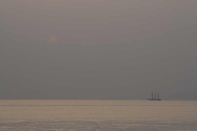 黄砂の夕べ