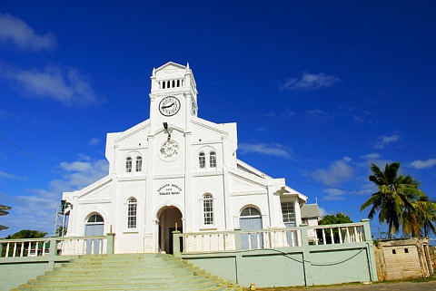 ネイアフ　教会