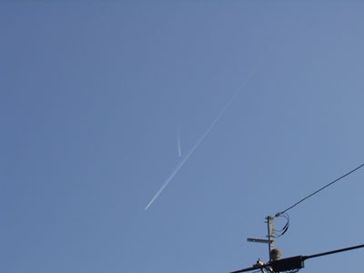 二機の飛行機・４