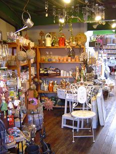 ミセス・ポージー　店内