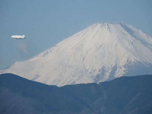 富士と飛行船