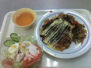 070201.お好み焼き＆焼きそば＋サラダ.jpg
