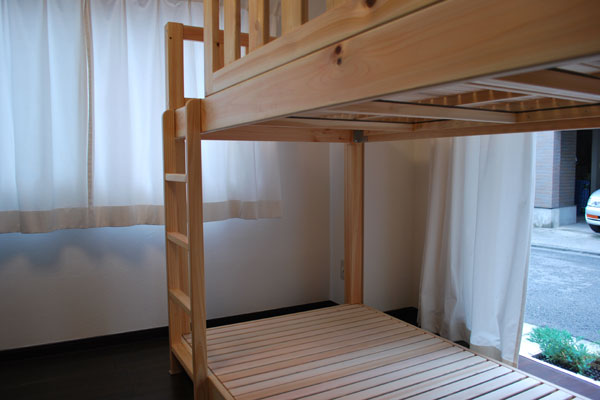 木製二段ベッド　頑丈