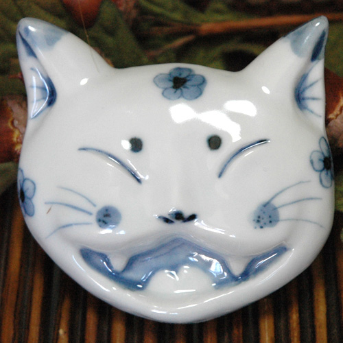 猫のお面 九谷焼の猫のお面 かわいい ひのきの香りに包まれて