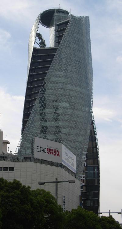 モード学園スパイラルタワーズ