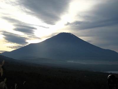 夕焼けの富士山。