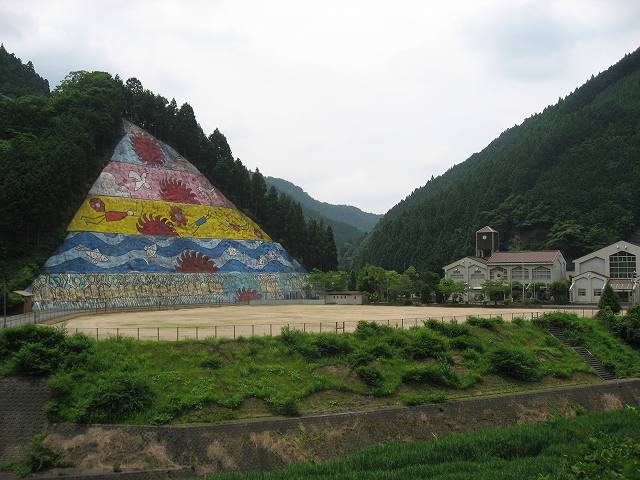 中学校の壁画