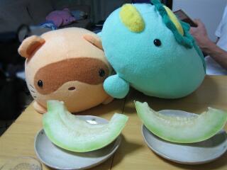 ムムッ、邪魔者め…