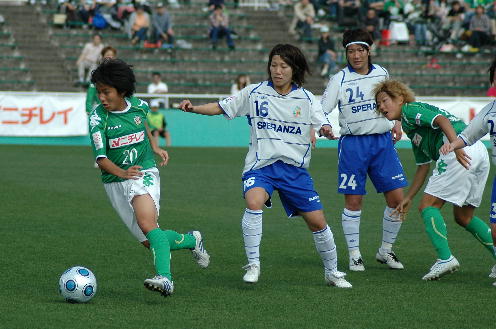 平成21年4月12日 943岩渕真奈05.jpg