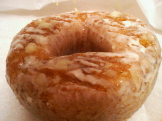 SEASONAL CAKE DOUGHNUT　MARRON（栗）