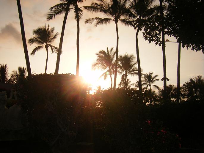 ７月ハワイ　ハワイ島もうちょっとうまく撮りたかった夕日.jpg