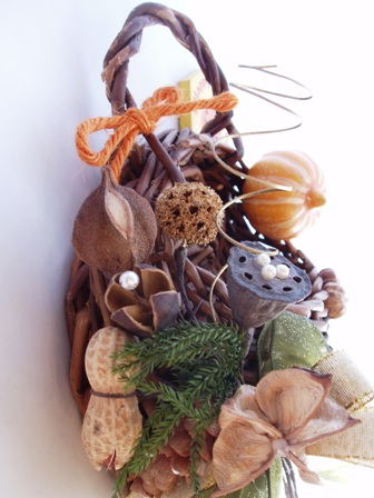 2006　10月レッスン　ハロウィーン　カゴ　左側アップ