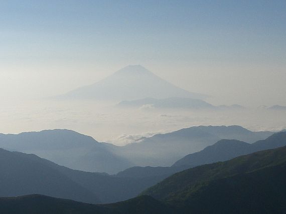 塩見岳から富士山.jpg