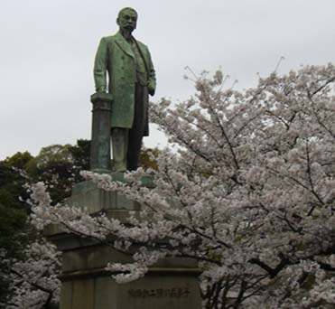 九段下の桜・２