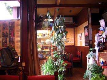 コスモス店内２