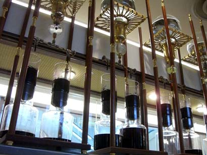 珈水亭・コーヒー抽出中