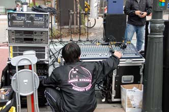 熊谷えびす祭　駅前の機材