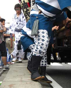 うちわ祭070721・１７号巡行５