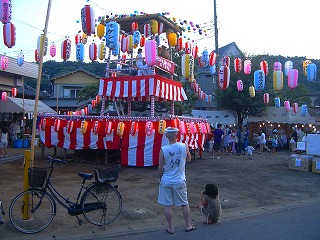 八雲神社盆踊り１.jpg