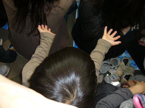 気持ちよく　踊り始めた　次女
