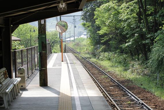 のどかな鉄道.JPG